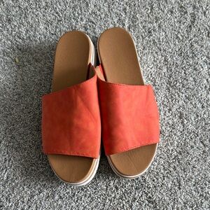 Adrienne Vittadini Orange Slide Sandals